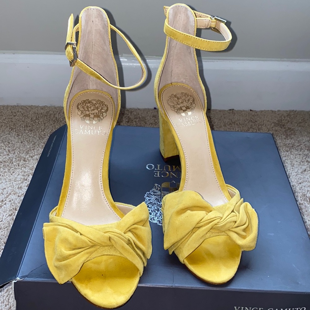 Vince camuto sandals size 7.5